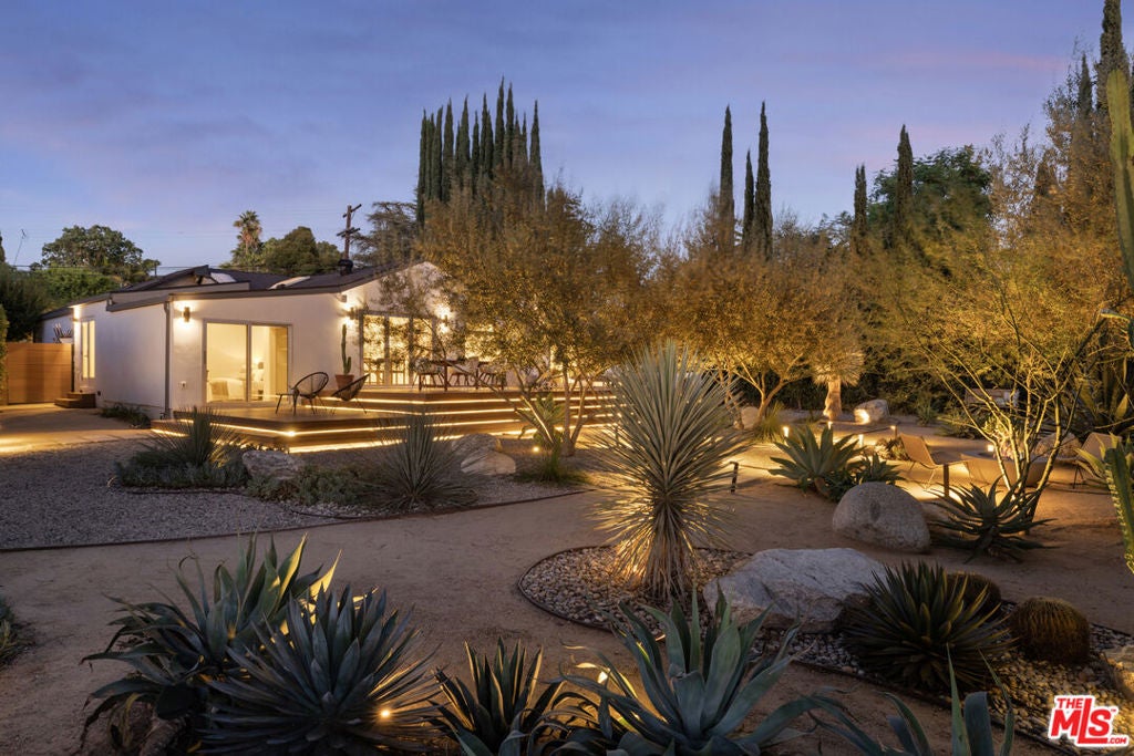 1323 Montecito Circle