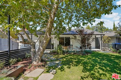 Photo of 3314 Greenfield Avenue, Los Angeles, CA 90034 (MLS # 26852777)