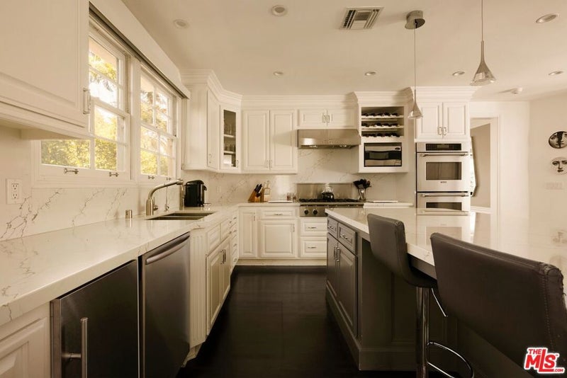1409 Club View Drive