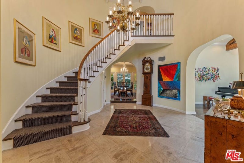 607 N Linden Drive