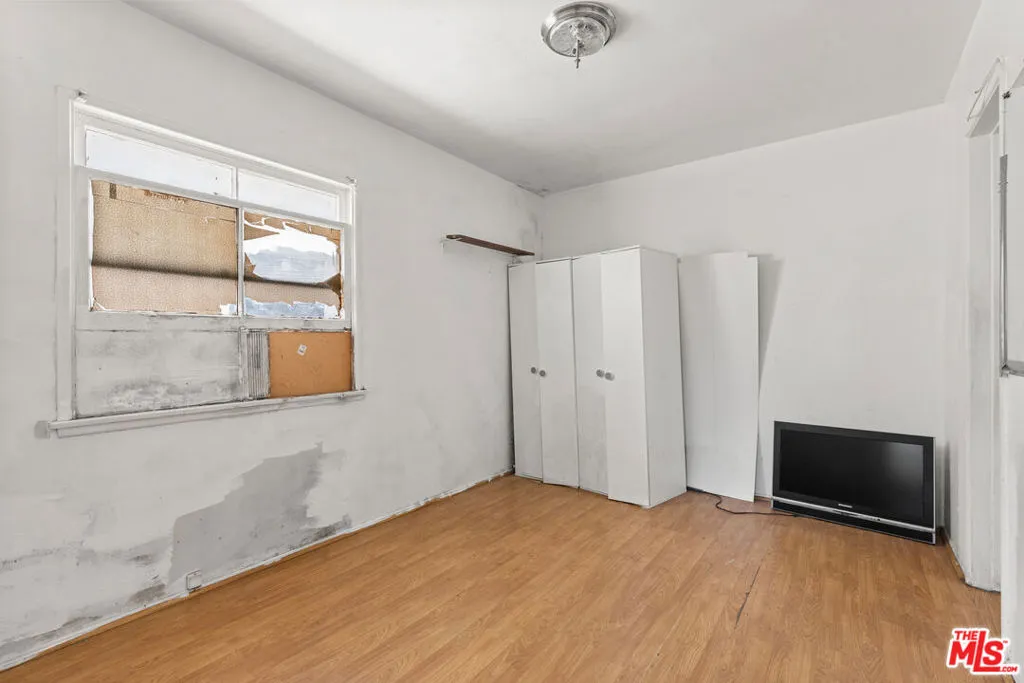 Long Beach, California 90805, United States, 2 Bedrooms Bedrooms, ,2 BathroomsBathrooms,Residential,Active,214010