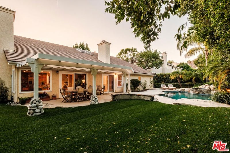 5744 Hempstead Drive