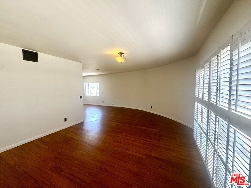 10626 Magnolia Boulevard 2