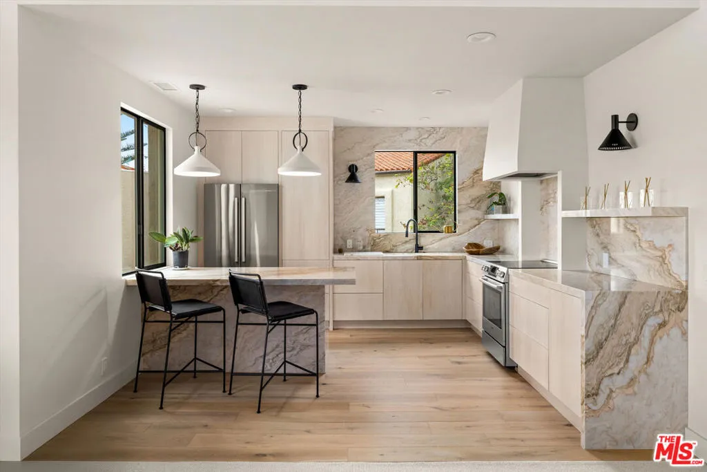 Santa Barbara, California 93108, United States, 2 Bedrooms Bedrooms, ,3 BathroomsBathrooms,Residential,Active,146405