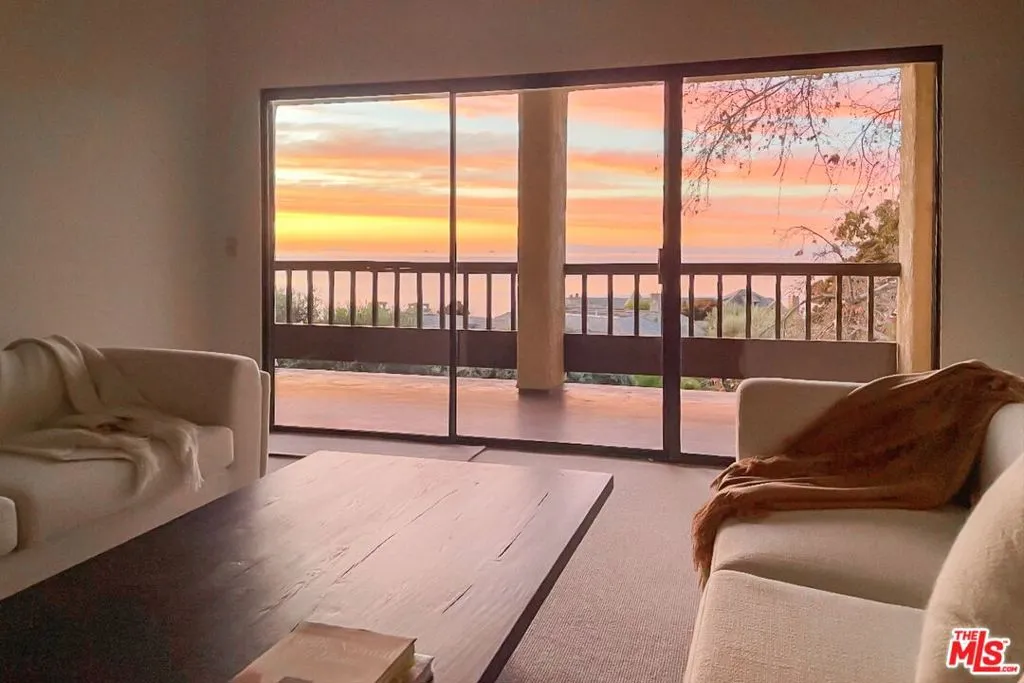 Santa Barbara, California 93108, United States, 2 Bedrooms Bedrooms, ,3 BathroomsBathrooms,Residential,Active,146405