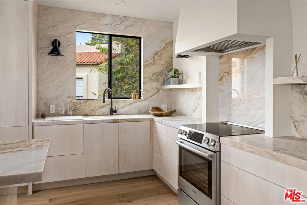 Santa Barbara, California 93108, United States, 2 Bedrooms Bedrooms, ,3 BathroomsBathrooms,Residential,Active,146405