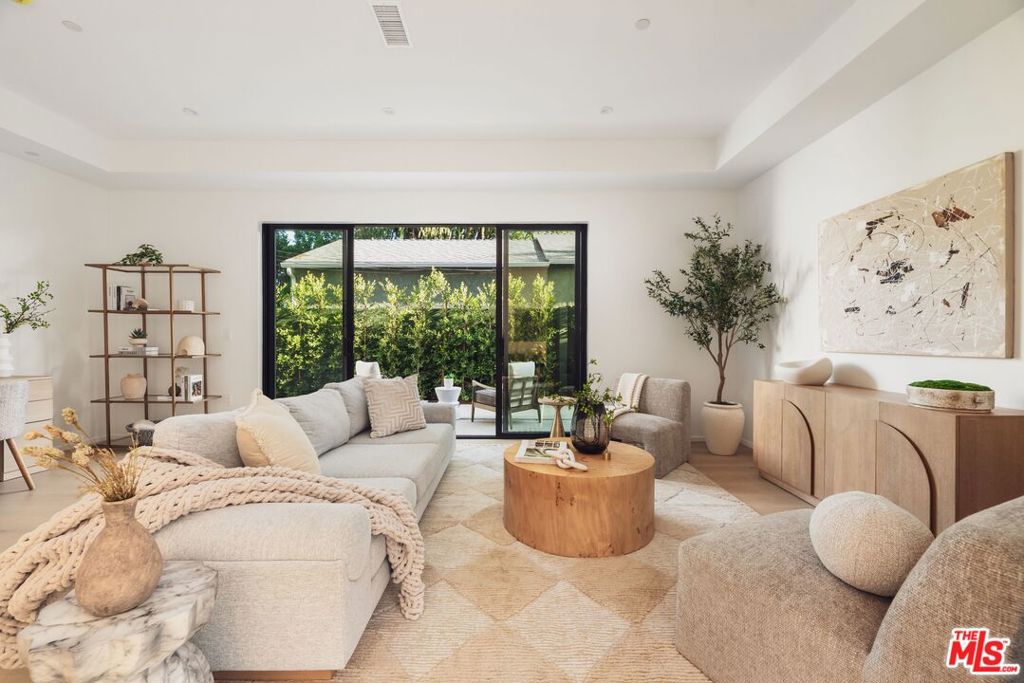 4160 Keystone Avenue