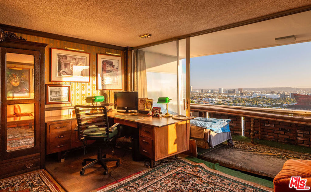 8787 Shoreham Drive 607