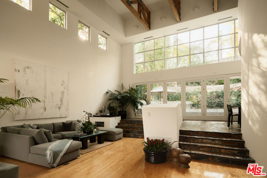 255 S Bentley Avenue