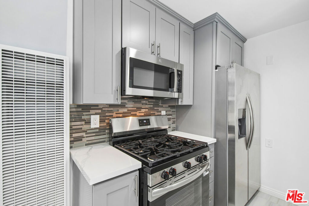 852 N Bunker Hill Avenue 105