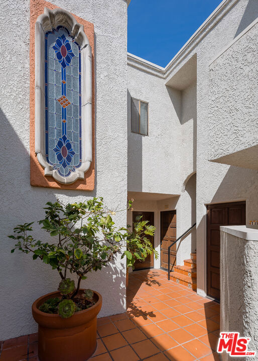 3271 Sawtelle Boulevard 204