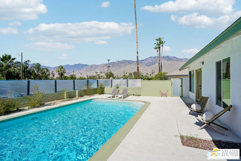 3864 E Calle San Raphael