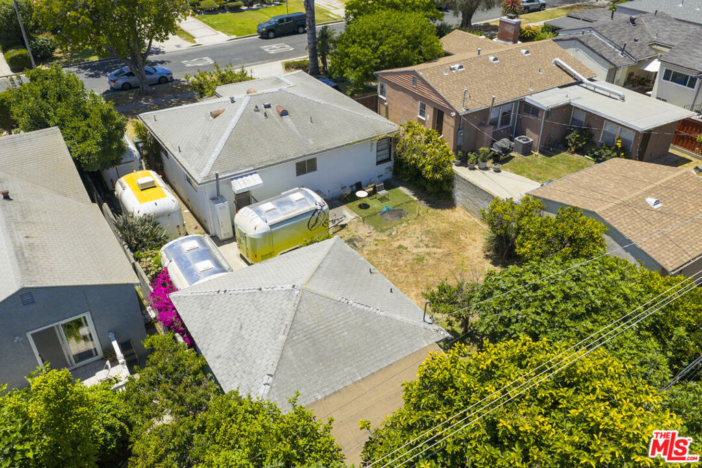 Properties 2 2318 Wellesley Avenue
