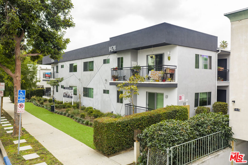 Properties 1 1428 12th Street