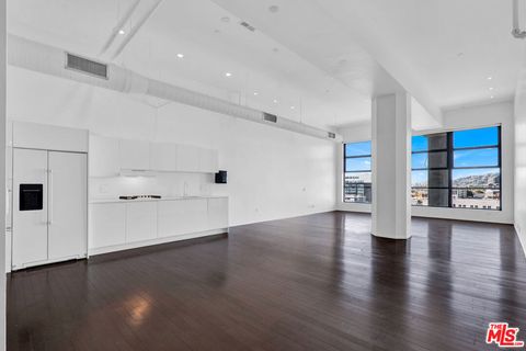 1645 Vine Street 711 Los Angeles CA 90028
