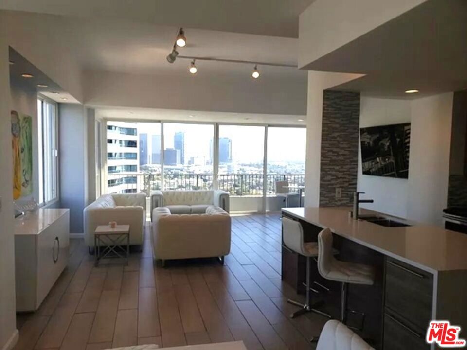 10501 Wilshire Boulevard 2103