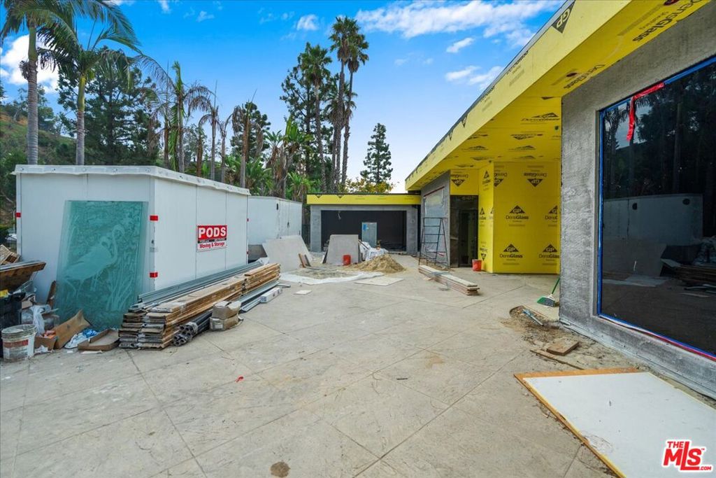 1855 Loma Vista Drive