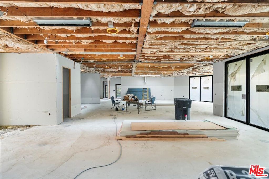 1855 Loma Vista Drive