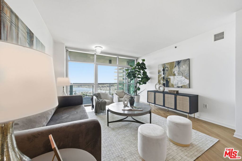 13650 Marina Pointe Drive 1603