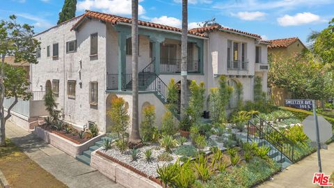 Photo of 8300 Blackburn Avenue, Los Angeles, CA 90048 (MLS # 26852961)