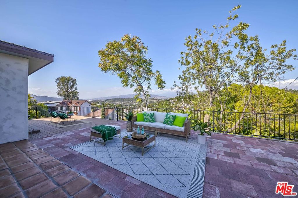 1832 Burnell Drive