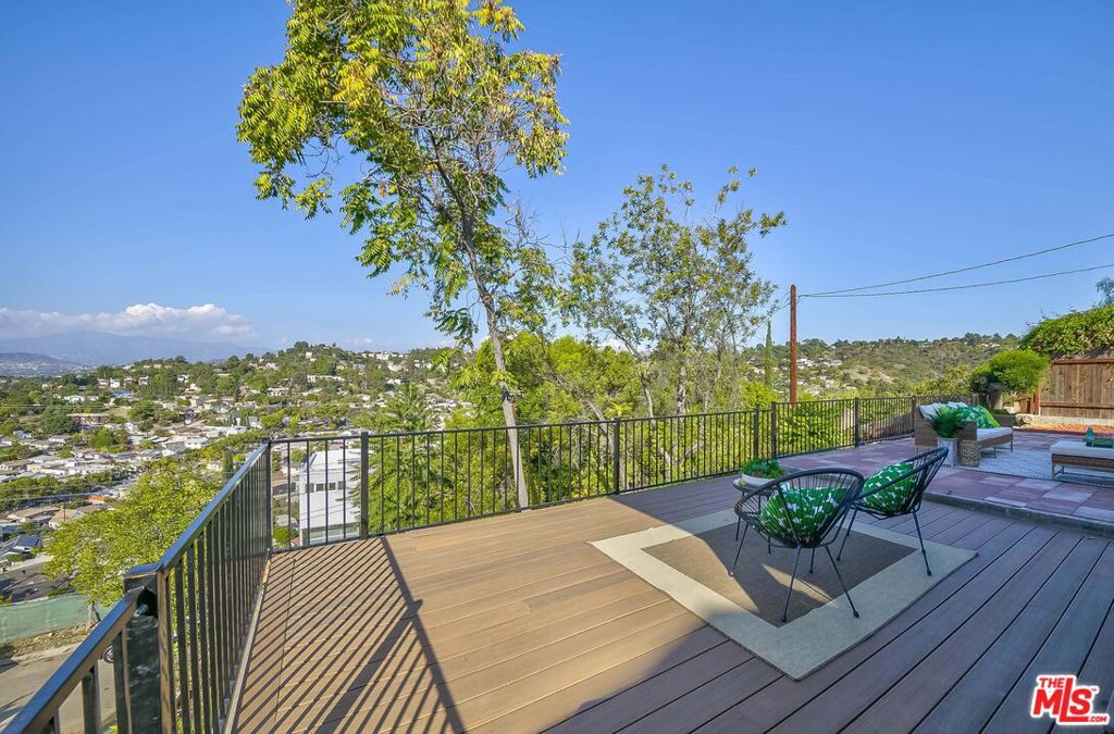 1832 Burnell Drive