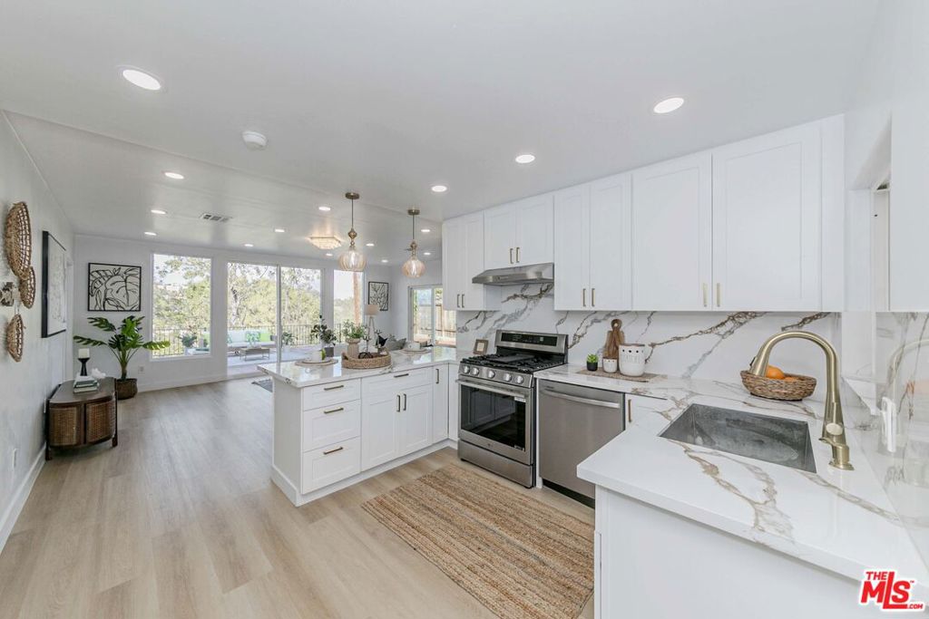 1832 Burnell Drive