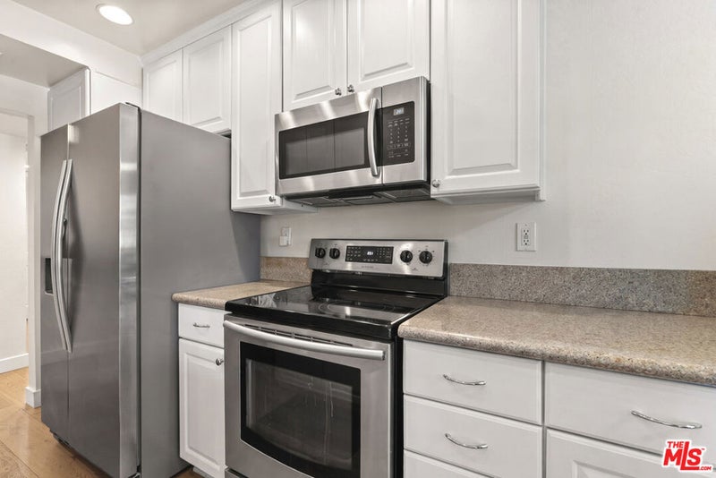 1515 S Beverly Drive 201