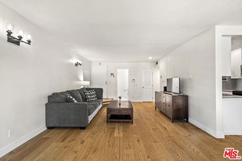 1515 S Beverly Drive 201