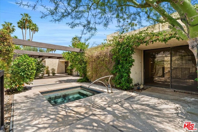 426 N Hermosa Drive