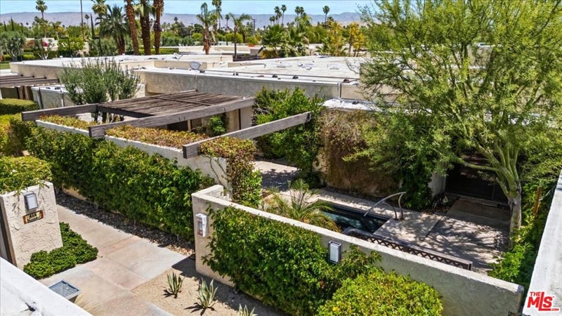 426 N Hermosa Drive