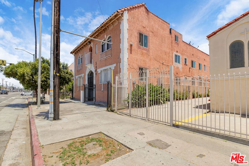 5606 S Figueroa Street