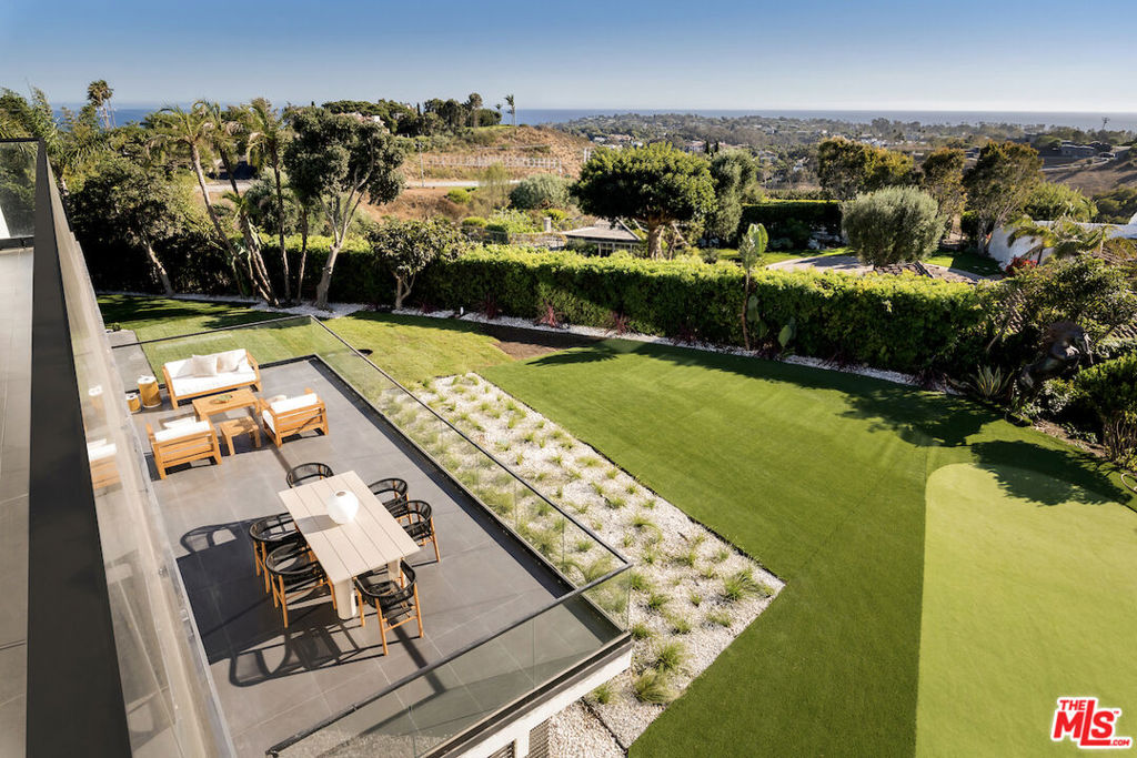 5931 Kanan Dume Road