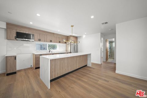 Photo of 819 N Mccadden Place #2, Los Angeles, CA 90038 (MLS # 25607339)