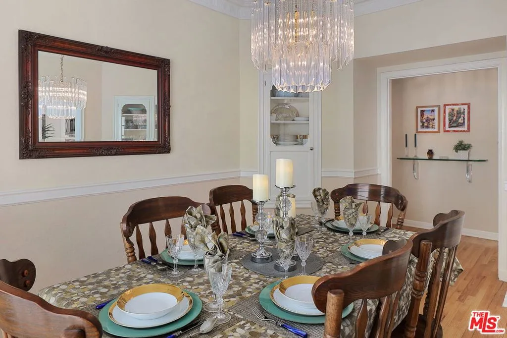 Los Angeles, California 90006, United States, 1 Bedroom Bedrooms, ,1 BathroomBathrooms,Residential,Active,143783