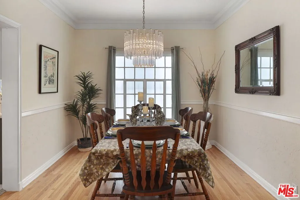 Los Angeles, California 90006, United States, 1 Bedroom Bedrooms, ,1 BathroomBathrooms,Residential,Active,143783