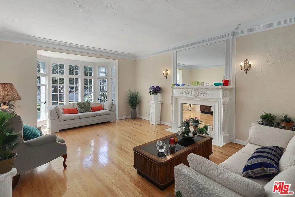 Los Angeles, California 90006, United States, 1 Bedroom Bedrooms, ,1 BathroomBathrooms,Residential,Active,143783