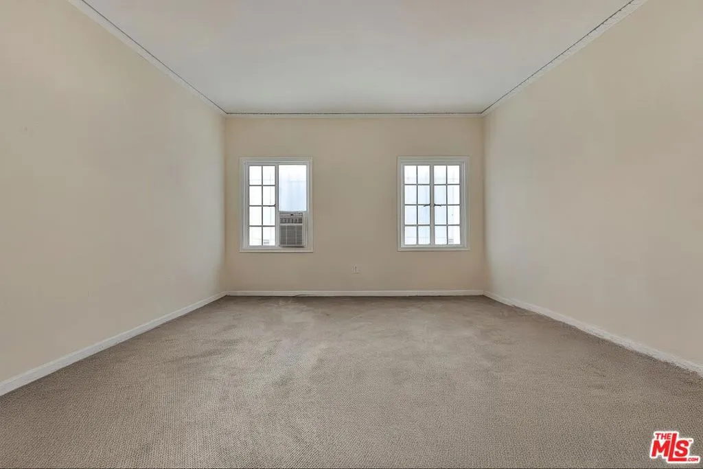 Los Angeles, California 90006, United States, 1 Bedroom Bedrooms, ,1 BathroomBathrooms,Residential,Active,143783