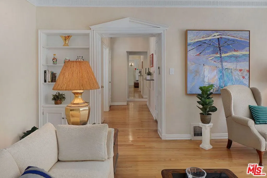 Los Angeles, California 90006, United States, 1 Bedroom Bedrooms, ,1 BathroomBathrooms,Residential,Active,143783