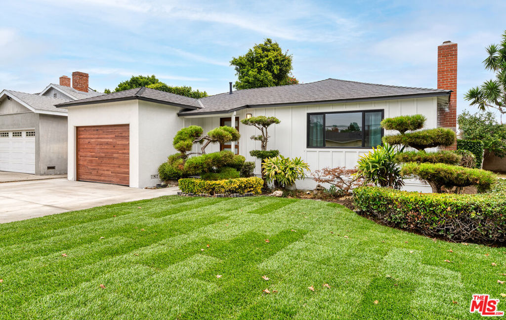 12034 Alberta Drive