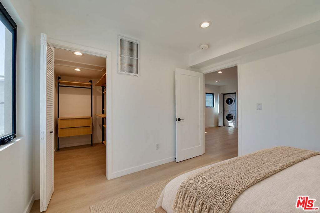 1223 Havenhurst Drive 8