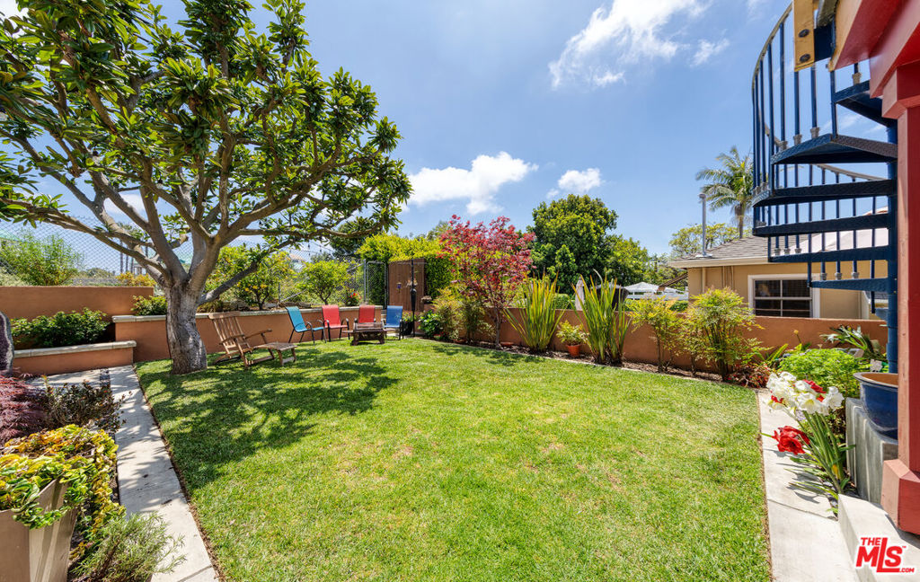 Properties 1 10758 Molony Road