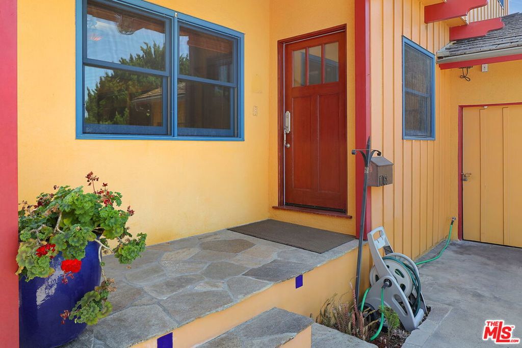 Properties 3 10758 Molony Road
