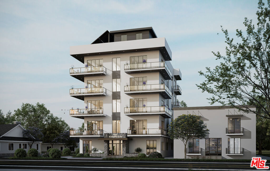 13559 Burbank Boulevard