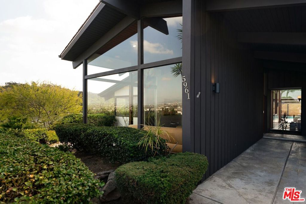 5961 Wrightcrest Drive