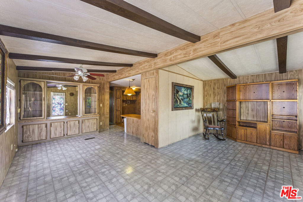 6545 Wilbur Avenue 18