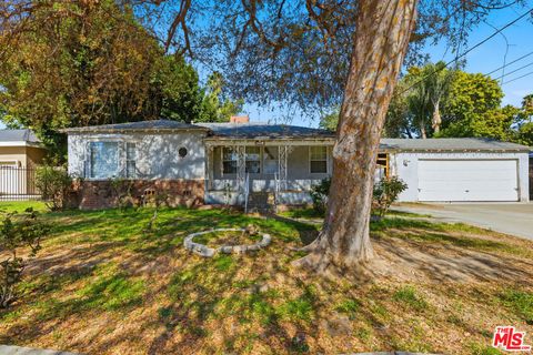 19211 Strathern Street Reseda CA 91335
