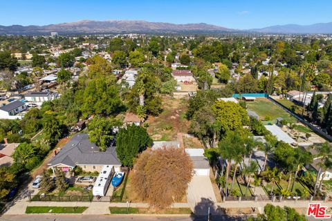 19211 Strathern Street Reseda CA 91335