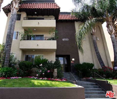 4553 Willis Avenue Sherman Oaks CA 91403