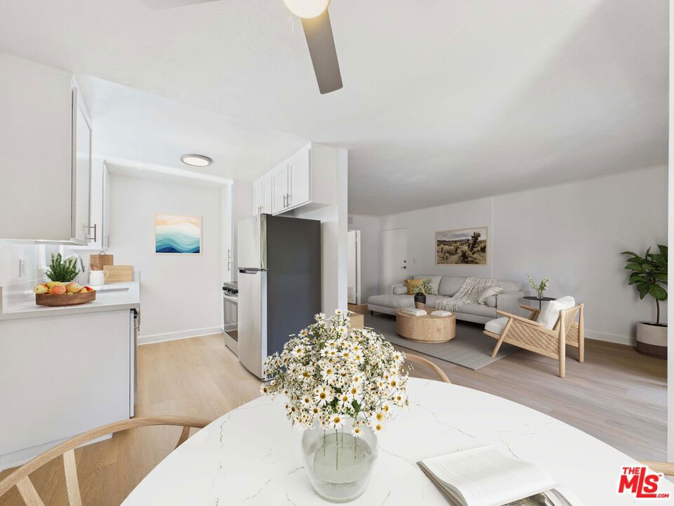 Properties 2 4553 Willis Avenue